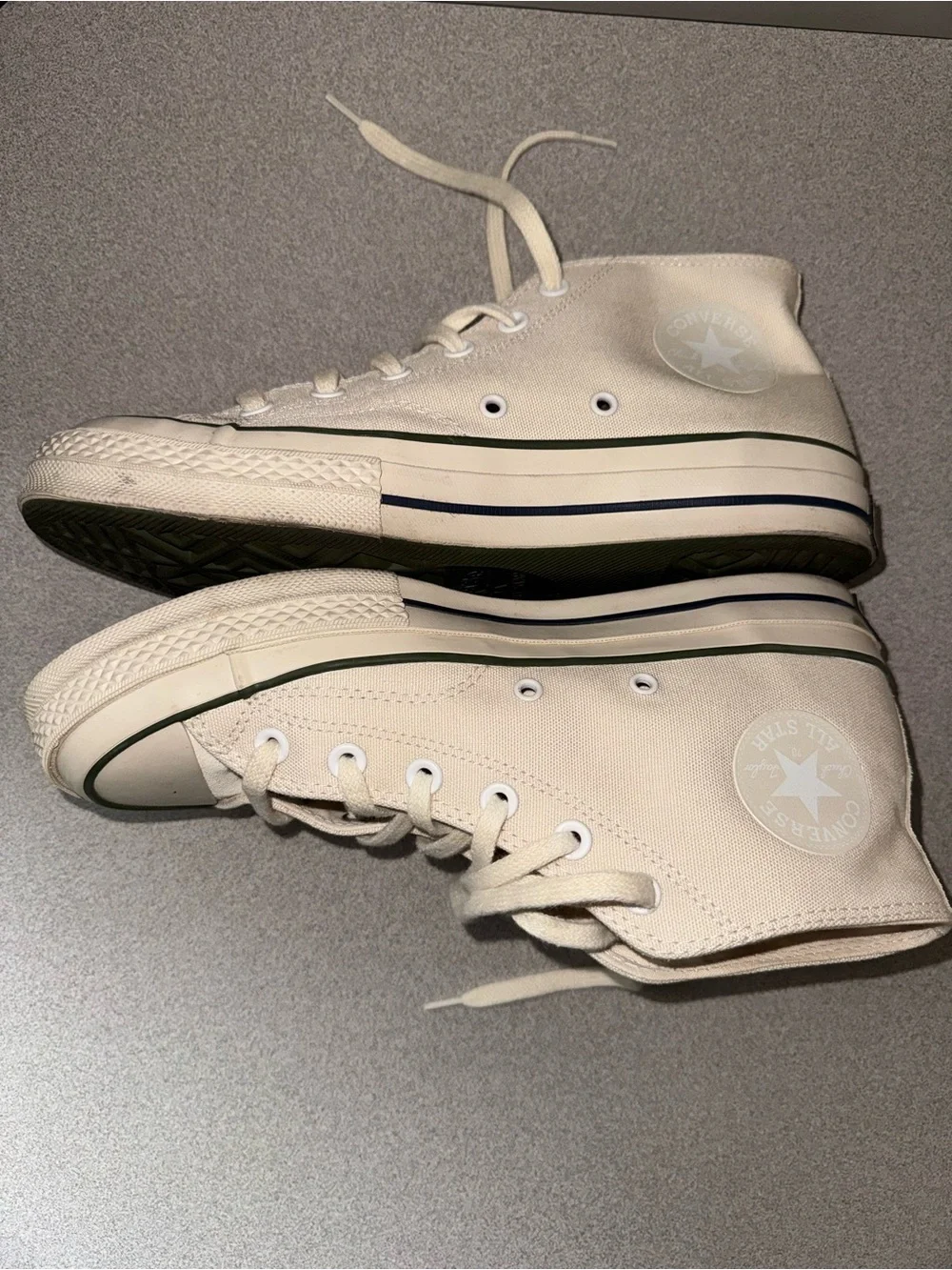 Unisex Undefeated x Converse Chuck 70 Mid in the 'Parchment Chive' Size 8 Men